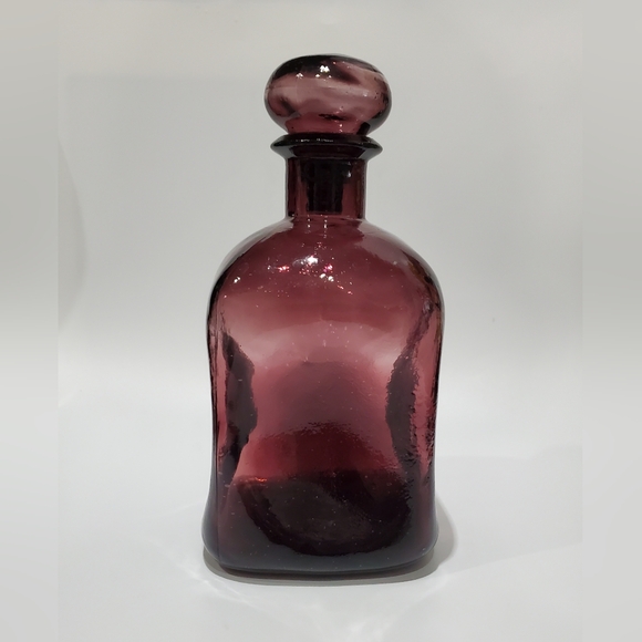 Vntg 9" Amythest Purple Pinched Art Glass Decanter and Stopper - Picture 8 of 10